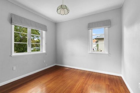 Photo of property in 4 Valley Terrace, Hamilton Central, Hamilton, 3204