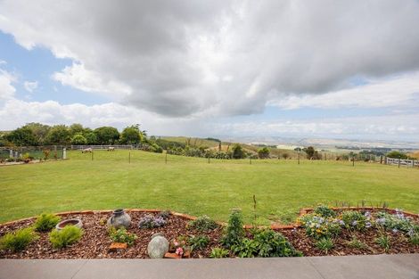 Photo of property in 407 Mount Curl Road, Hunterville, 4784