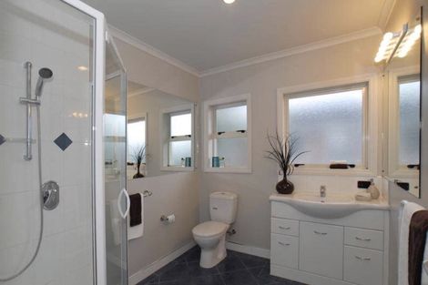 Photo of property in 32 Regent Street, Devonport, Auckland, 0624