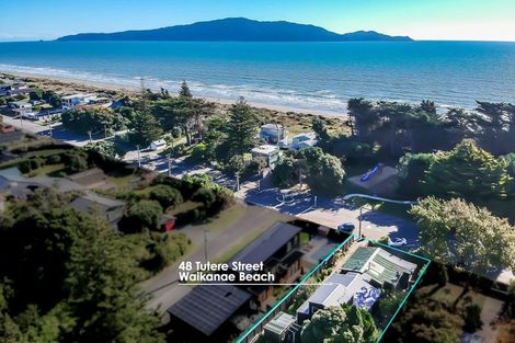 Photo of property in 48 Tutere Street, Waikanae Beach, Waikanae, 5036