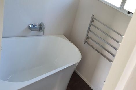 Photo of property in 50 Aniseed Grove, Timberlea, Upper Hutt, 5018