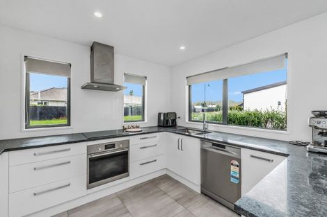 Photo of property in 13 Franco Road, Halswell, Christchurch, 8025