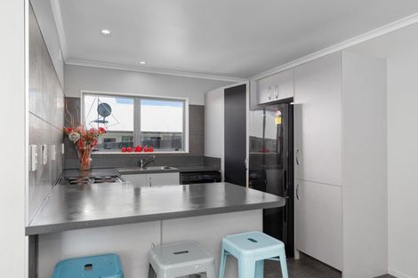 Photo of property in 6 Ballintoy Park Drive, Welcome Bay, Tauranga, 3175