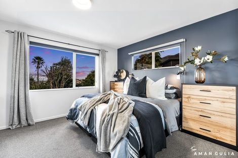 Photo of property in 22 Whangaparaoa Road, Red Beach, 0932