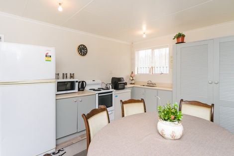 Photo of property in 22 Catlins Crescent, Milson, Palmerston North, 4414