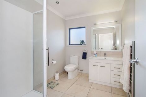 Photo of property in 7 Vela Place, Clarks Beach, 2122