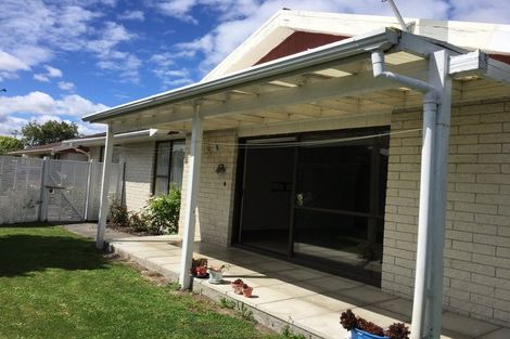 Photo of property in 2/23b Juniper Place, Burnside, Christchurch, 8053