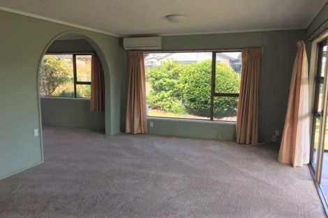 Photo of property in 6 Walnut Grove, Omokoroa, 3114