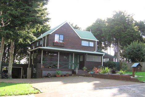 Photo of property in 35 Paulownia Place, Totara Heights, Auckland, 2105