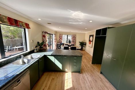Photo of property in 13 Kilkelly Close, Tawa, Wellington, 5028