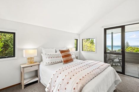 Photo of property in 1/33 Masterton Road, Rothesay Bay, Auckland, 0630