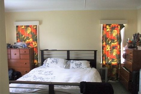 Photo of property in 28 Wainuiomata Road, Wainuiomata, Lower Hutt, 5014