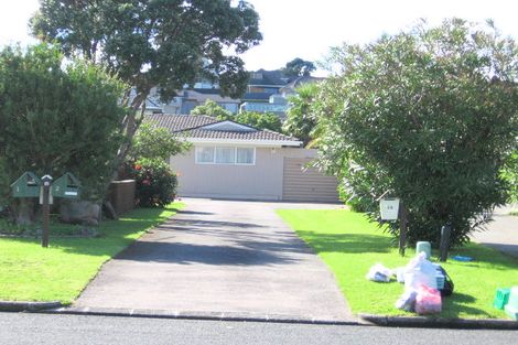 Photo of property in 2/18 Hattaway Avenue, Bucklands Beach, Auckland, 2012