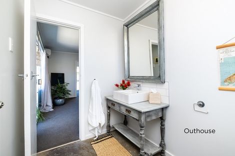 Photo of property in 19 Harper Road, Waimarama, 4294