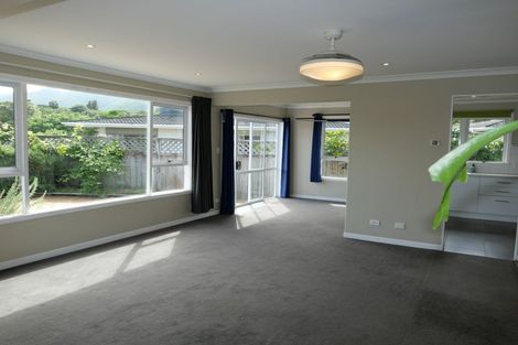 Photo of property in 4 Tawa Street, Waikanae, 5036