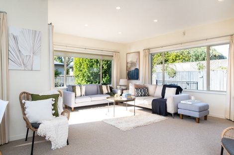 Photo of property in 19a Guthrie Road, Havelock North, 4130