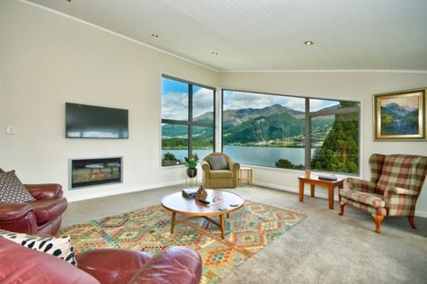 Photo of property in 574 Peninsula Road, Kelvin Heights, Queenstown, 9300