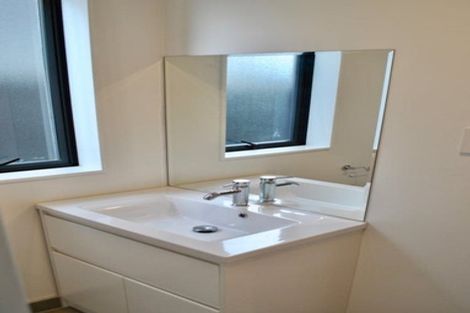 Photo of property in 5 Kaman Seasprite Road, Hobsonville, Auckland, 0616