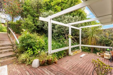 Photo of property in 33 Compton Street, Hillcrest, Auckland, 0627