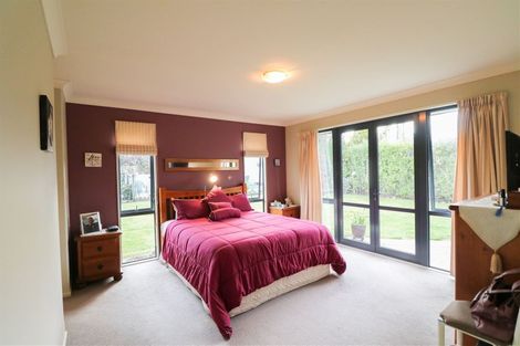 Photo of property in 65 Main North Road, Geraldine, 7930