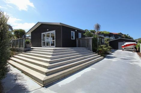 Photo of property in 6 Harakeke Place, Raglan, 3225