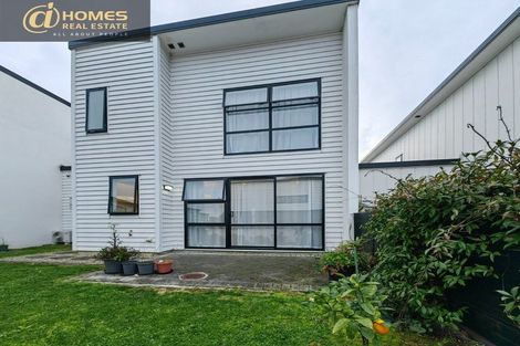 Photo of property in 24 Tihema Lane, Westgate, Auckland, 0614