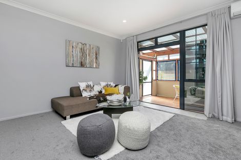 Photo of property in 11k Clearwater Cove, West Harbour, Auckland, 0618