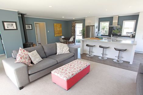 Photo of property in 6 Harakeke Place, Raglan, 3225