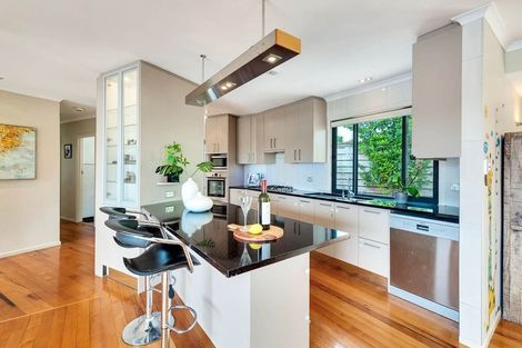 Photo of property in 76 Matipo Road, Mairangi Bay, Auckland, 0630