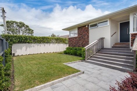 Photo of property in 1/8 Folkestone Street, Murrays Bay, Auckland, 0630