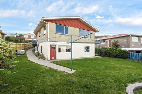 Photo of property in 8 Strode Street, Halfway Bush, Dunedin, 9010