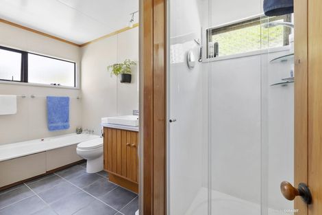 Photo of property in 146 Breaker Bay Road, Breaker Bay, Wellington, 6022