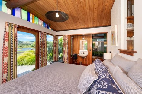 Photo of property in 46-48 Kuku Street, Te Awanga, 4102