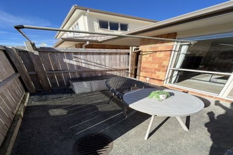 Photo of property in 8 Jomard Terrace, Northcross, Auckland, 0632