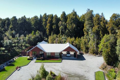 Photo of property in 8 Hurren Place West, Kumara Junction, Hokitika, 7882