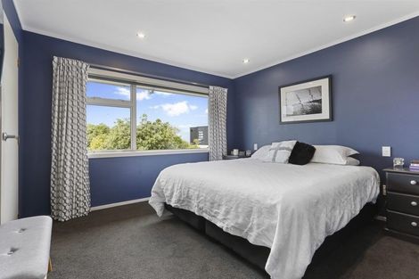 Photo of property in 1/127 Churchill Road, Rothesay Bay, Auckland, 0630