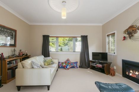 Photo of property in 132 Miromiro Road, Normandale, Lower Hutt, 5010