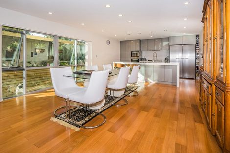 Photo of property in 6a Mchardy Place, Glenfield, Auckland, 0627