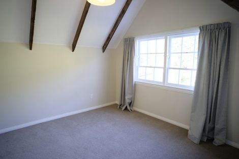 Photo of property in 28 Albatross Close, Whitby, Porirua, 5024