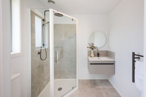 Photo of property in 68 Atlantic Drive, Fitzherbert, Palmerston North, 4410