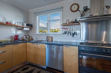 Photo of property in 216 Saint Vincent Street, Toi Toi, Nelson, 7010