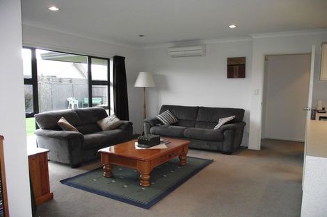 Photo of property in 19 Clearview Drive, Milson, Palmerston North, 4414