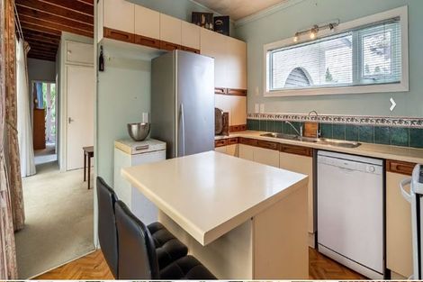 Photo of property in 28 Brunton Place, Glenfield, Auckland, 0629