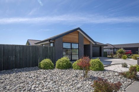 Photo of property in 324 Halswell Junction Road, Halswell, Christchurch, 8025