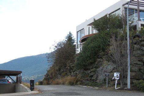 Photo of property in 20 Peregrine Place, Queenstown, 9300
