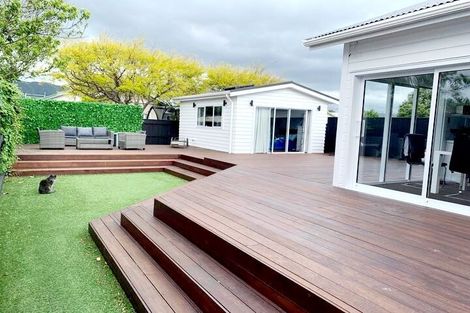 Photo of property in 10 Plunket Avenue, Petone, Lower Hutt, 5012