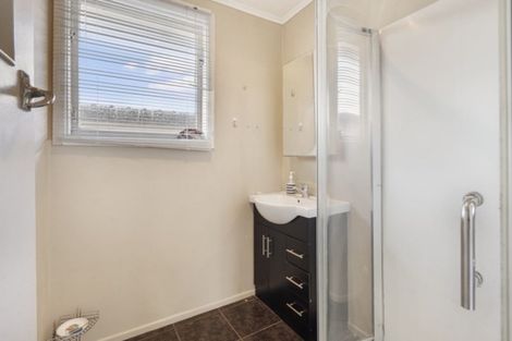 Photo of property in 16a Nogat Avenue, Papatoetoe, Auckland, 2024