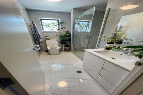 Photo of property in 8 Peony Mews, Oteha, Auckland, 0632