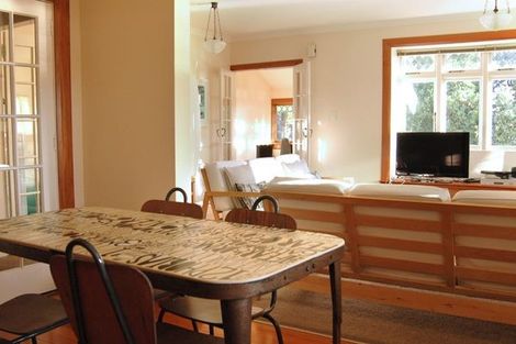 Photo of property in 195 Derwent Street, Island Bay, Wellington, 6023