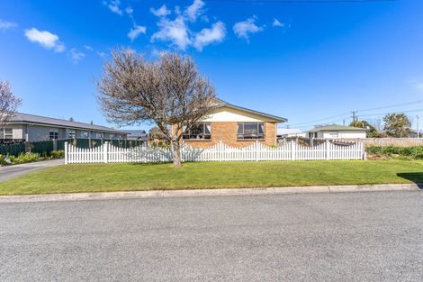 Photo of property in 13 Church Street, Winton, 9720